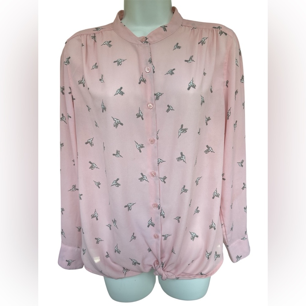 Faded Glory Pale Baby Pink Blouse with Tiny White Birds - M L